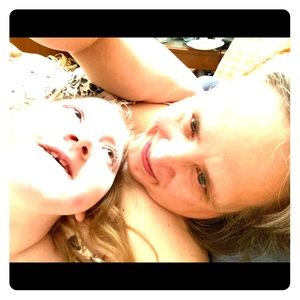 Meet your Posher, Mundee